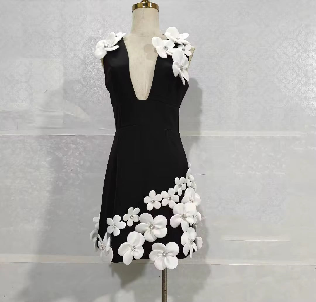 Sleeveless White 3D Floral A-line Dress